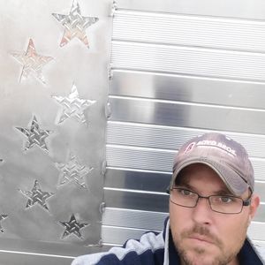 Meet your Posher, Daniel